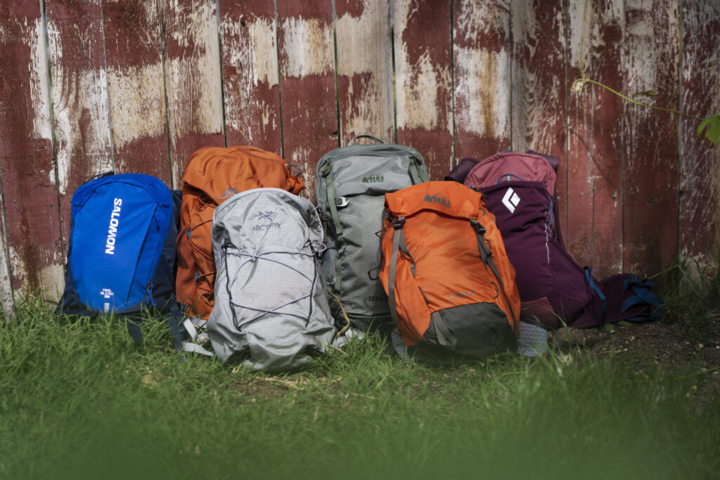 Guide to Choosing the Best Hiking Daypacks